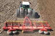 vaderstad carrier 925 Nowości Kverneland na Agro Show 2011