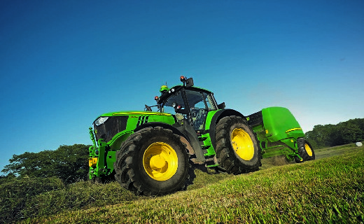 john deere 6mpbig Przy zakupie traktora liczy się moc