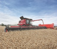 case ih heder 12 2 190 Zmodernizowane kombajny CASE IH AXIAL FLOW?   na sezon 2013