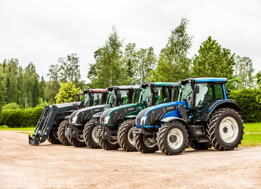 valtra kolor Credit Agricole partnerem programu John Deere Financial