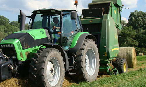 deutz fahr agrotron l720 prasa john deere Fliegl Tracker zdobywa nagrody