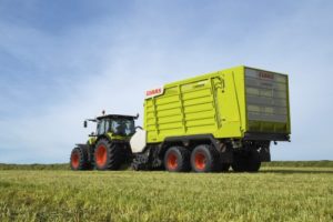 claas cargos 8000 300x200 John Deere Manure Sensing   precyzyjne nawożenie gnojowicą