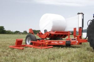 kuhn rw 1610 300x200 Valtra wprowadza nowe, mniejsze modele ciągników z serii N.