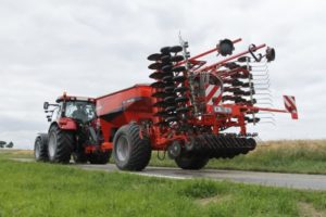 kuhn tt 300x200 Nośnik narzędzi CADDY CD ? kolejna nowość firmy BEDNAR