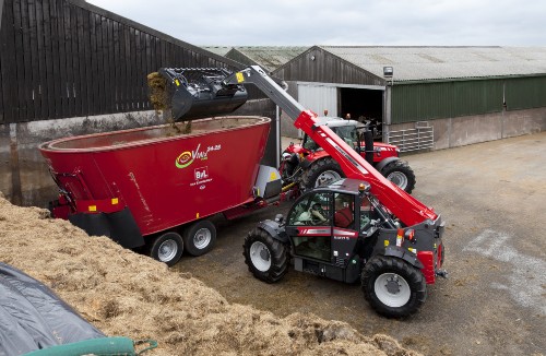 massey ferguson 900 xtra 2 Wiosenne pokazy Massey Ferguson   gdzie i kiedy