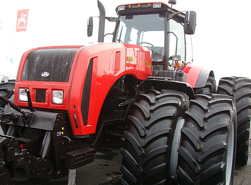 000 mtz belarus 3522.5 Pielnik międzyrzędowy SRC marki New Holland   prezentacja   VIDEO