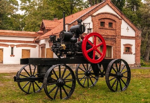 ciechanowiec Ursus C 380 teraz z silnikiem marki Kohler