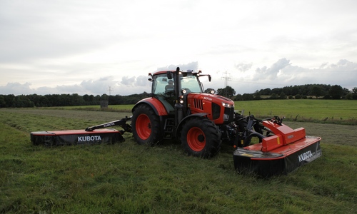 000 kubota m7 linia zielonkowa Kubota Tractor Show 2015   Stary Bazanów