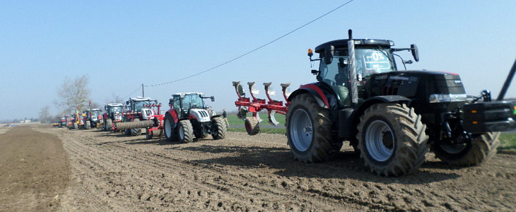 Case Steyr Demo Tour 2015 film Deutz Fahr‬ L720 + ‎UNIA‬ Atlas 6 m   VIDEO