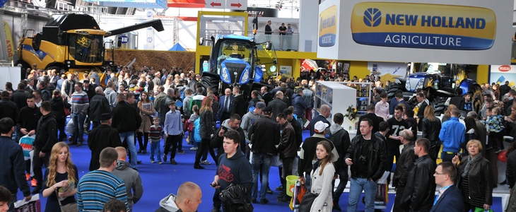 New Holland Agrotech 2015 NEW HOLLAND poszerza gamę ciągników serii T7