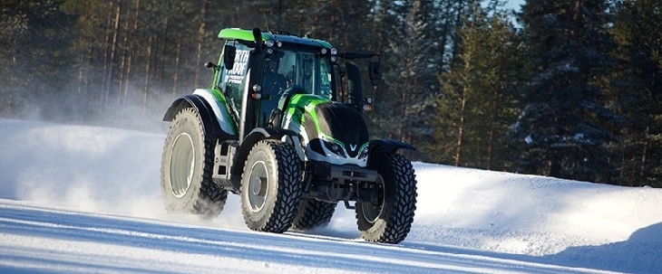 Nokian Valtra Nokian Hakkapeliitta TRI   pierwsza na świecie zimowa, opona dla ciągników