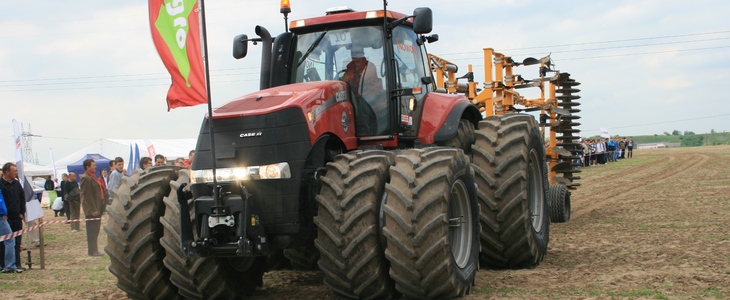 testCaseDemoTour New Holland Agriculture obchodzi jubileusz 125 lecia działalności