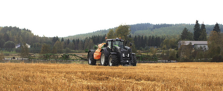 Valtra T163 Direct AutoGuide Amazone UX3200 AGRO   TECH Minikowo 2013   fotoreportaż