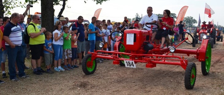 Roltechnika 2015 A POMOT   Transportery gnojowicy jako przyczepy samochodów ciężarowych