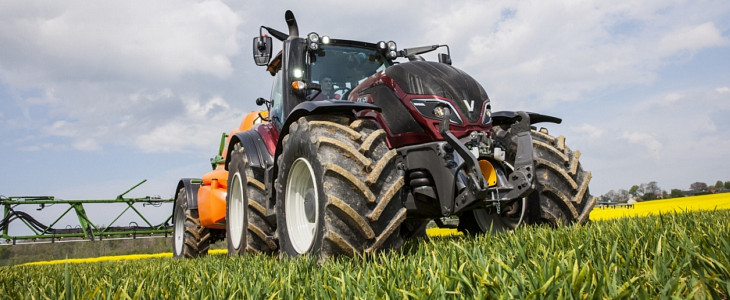 Valtra nowa seria T oficjalne foto Nawożenie zbóż – zboża ozime i jare oraz dobór dodatkowego nawożenia dolistnego