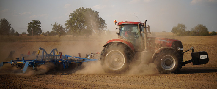 Case IH Puma 230 Farmet K800 foto Kombajny Case IH 8230 Axial Flow po drugim sezonie   czas na podsumowania i opinie