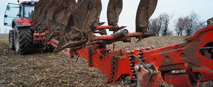 CGFP jesienna orka 2015 foto cz2 Case IH Magnum 340 z pługiem Lemken Diamant w jesiennej orce