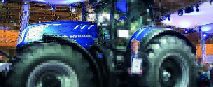 New Holland T7 315 Maszyna Roku 2016 Nagroda Maszyna Roku 2016? dla Kverneland 2500 i Plough?