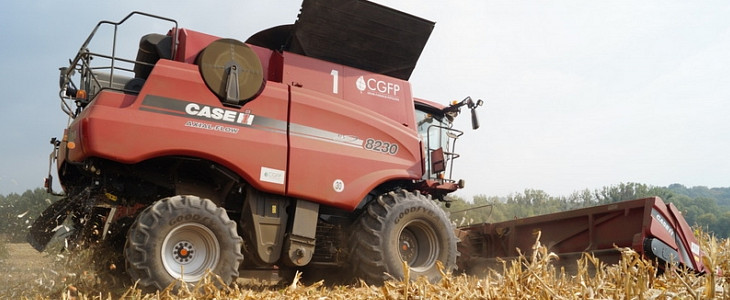 CGFP Case IH podsumowanie 2015 film1 DEUTZ FAHR 6180TTV + KUHN Maxima w nocnym siewie kukurydzy