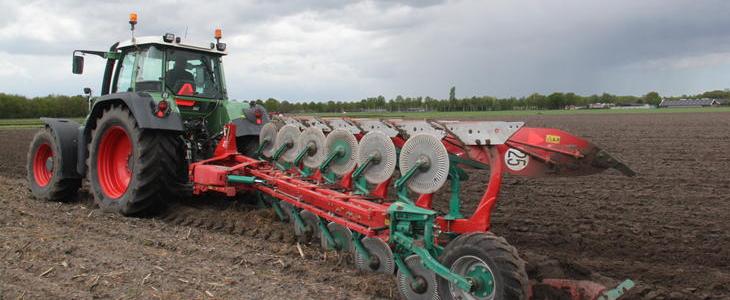 Kverneland plug 2500 B Nagroda Maszyna Roku 2016” dla Kverneland 2500 i Plough®