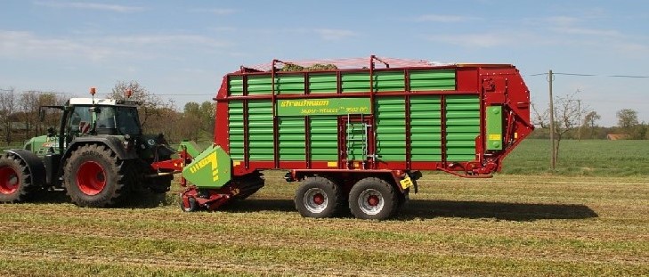 Strautmann CFS Wozy paszowe Strautmann z mechaniczną dmuchawą do słomy