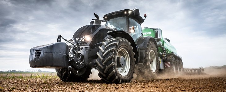 Trelleborg Demo Tour Valtra Nowy rozmiar opon Trelleborg TM3000