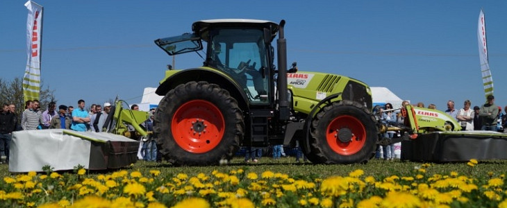 Claas Demo Tour 2016 pokaz zielonkowy Agro Land foto Deszczowy pokaz żniwny CLAAS 2016   Agro Land Marek Rózniak   FOTO