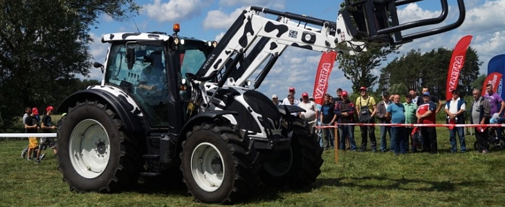 Valtra Demo Tour 2016 foto Valtra Demo Tour 2016   przystanek Byszki k. Ujścia   VIDEO