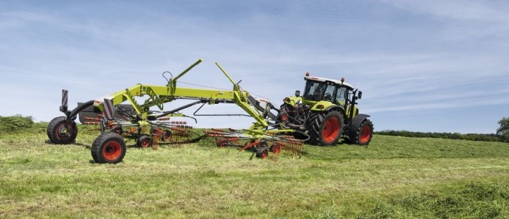 Claas Liner Buffalo RX 2400 HD   jeden z największych rozrzutników w ofercie EUROMILK