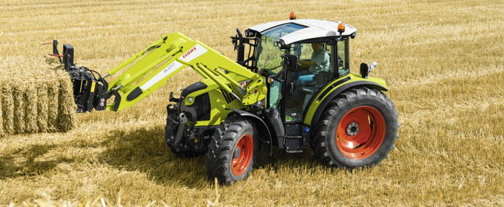 Claas Arion 400 nowe opcje 2016 CLAAS ARION 400 z kabiną PANORAMIC nagrodzony za najlepszą stylistykę