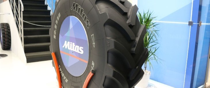 Mitas EMR Światowa premiera opony Mitas 1000/50 R 25 SFT