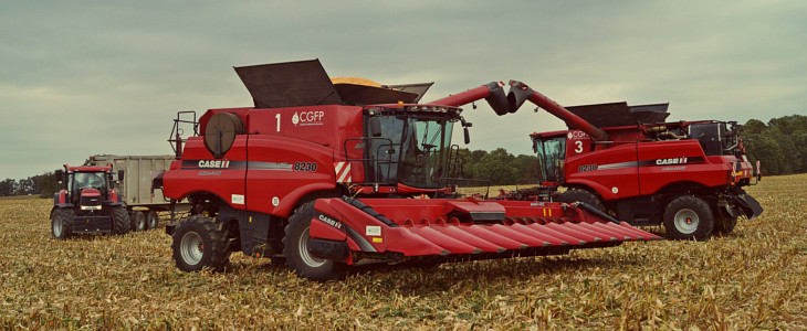 CGFP Kukurydza 2016 Case foto Deutz Fahr L720 z talerzówką Vaderstad w uprawie po kukurydzy