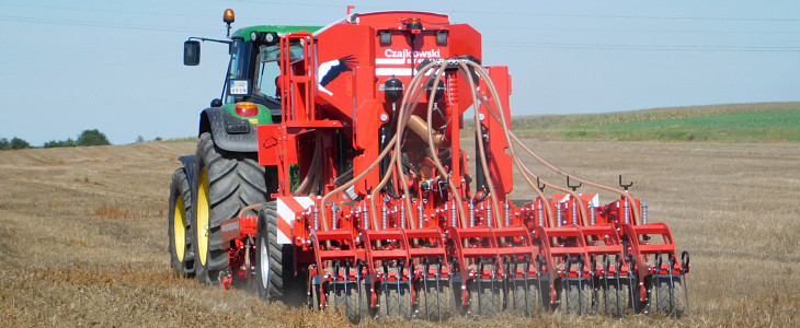 Uprawa pasowa Strip Till szkolenie polowe Minikowo film Siew pasowy rzepaku. W polu Claas Axion 950 + Mzuri 6T SELECT (VIDEO)