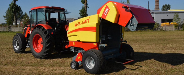 Jar Met prasa zwijajaca Milionowy URSUS C 360 na Agro Show 2016