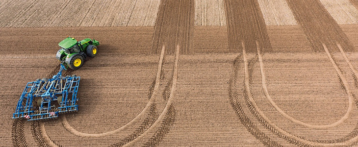 John Deere rolnictwo precyzyjne 2016 Gospodarstwo pod kontrolą ? nowoczesne systemy w rolnictwie