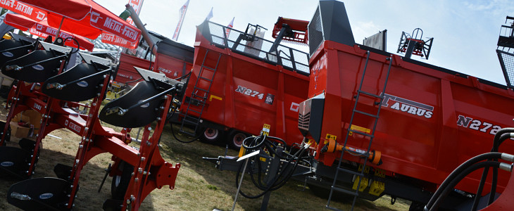 Metal Fach nowosci Agro Show 2016 Dziesięciotysięczny rozrzutnik firmy UNIA GROUP