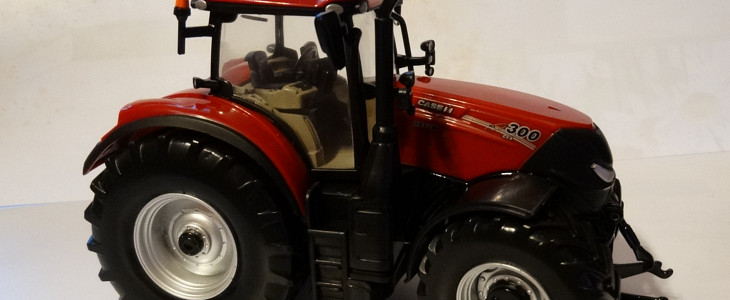 Case IH 300 CVX model Britains FENDT 936 Vario (Bruder)   360 KM w miniaturze