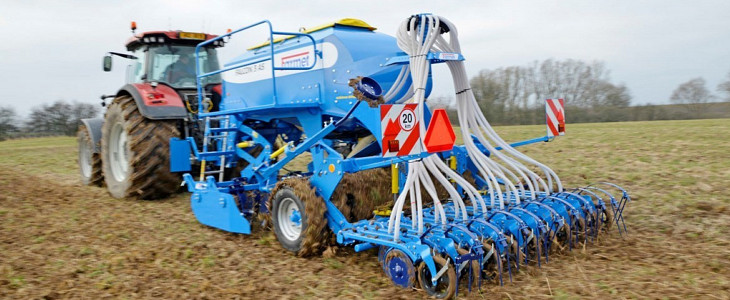 Farmet Falcon Compact nowy siewnik 2017 New Holland przedstawia ofertę maszyn zielonkowych i pługów na SIMA 2019