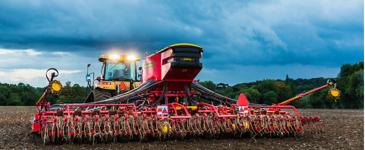 Leasing maszyn rolniczych 2017 EFL: Aż 94% gospodarstw rolnych pożycza maszyny. Od innego rolnika lub wyspecjalizowanej firmy