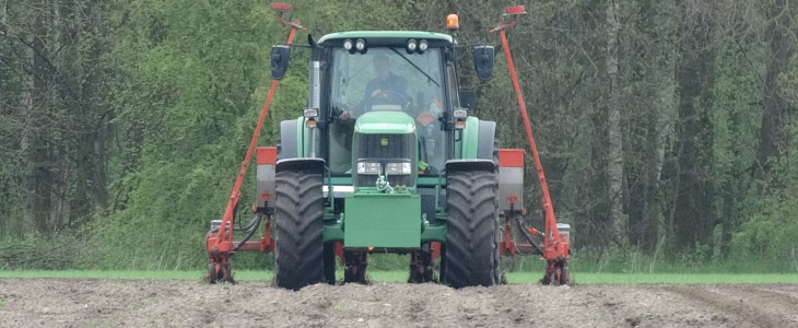 John Deere Kuhn siew kukurydzy 2017 film Väderstad wprowadza wał SoilRunner w agregatach Carrier 300 400