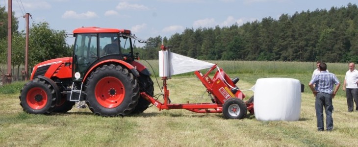 Metal Fach Zetor pokazy zielonkowe 2017 Automatyczna owijarka bel Z598 – nowość w ofercie Metal Fach