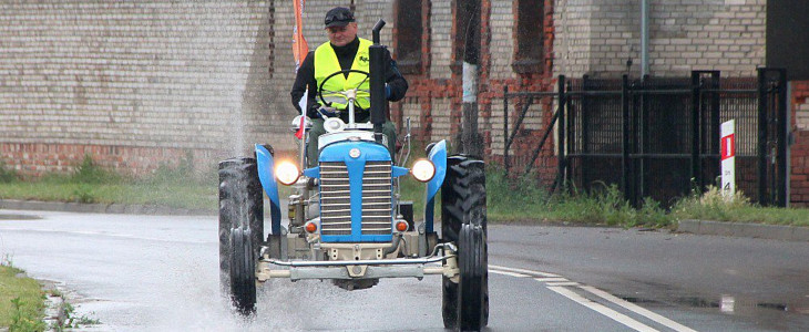 Zetor 25 trasa 800 km UWAGA ROLNICY! Nasiliły się kradzieże ciągników!