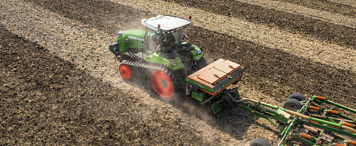 Fendt 900 MT 1100 MT traktor gasienicowy Europejski debiut nowej ładowarki JCB 419S Agri
