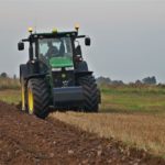 DSC09441 150x150 Orka na 28 skib 2017. W polu ciągniki John Deere 7290R, 7310R, 8260R   FOTO