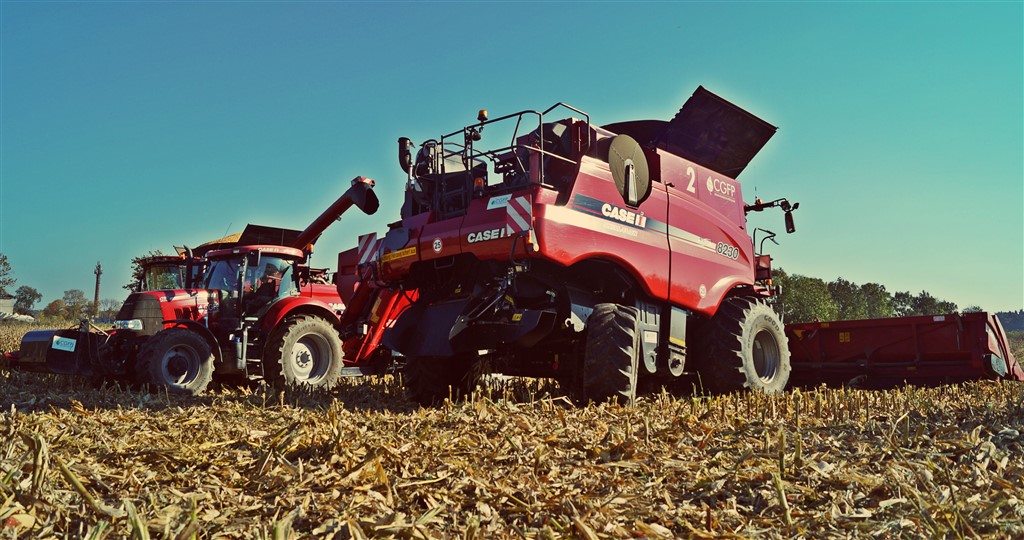 DSC09546 Zmodernizowane ładowarki teleskopowe New Holland Tier 4B z serii LM