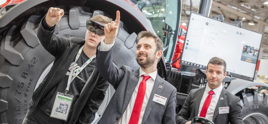 Case IH HoloLens