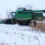 DSCF7220 150x150 Pech kombajnu John Deere WTS 9560 w zimowym docinaniu kukurydzy   FOTO