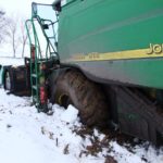 DSCF7221 150x150 Pech kombajnu John Deere WTS 9560 w zimowym docinaniu kukurydzy   FOTO