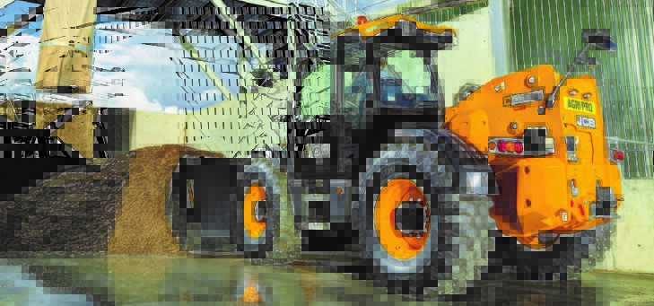 JCB Agri PRO JCB stawia na rolnictwo