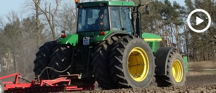 John Deere 7810 – legendarny jeleń na bliźniakach - VIDEO